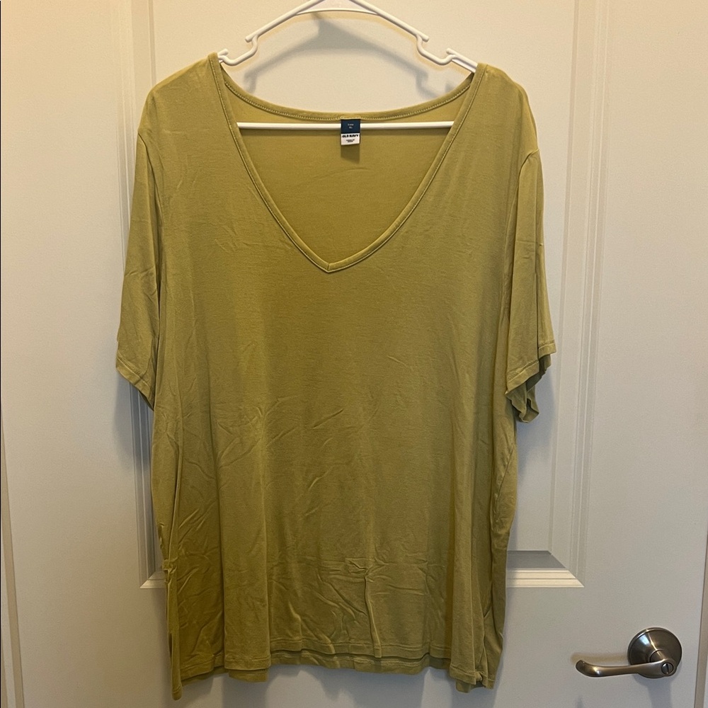 Old Navy Women's Short Sleeve V-Neck Top - Olive